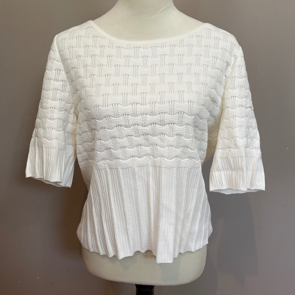 St. John Sport White knit top